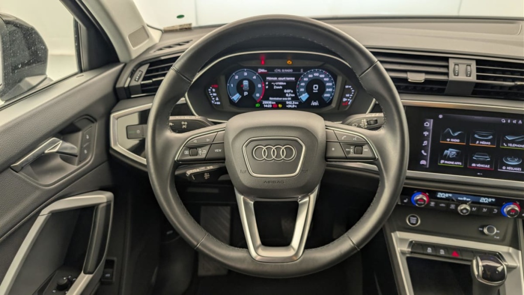 AUDI Q3 35 TDI 150 ch S tronic 7 Design - ref: 1-389100 - Photo 14