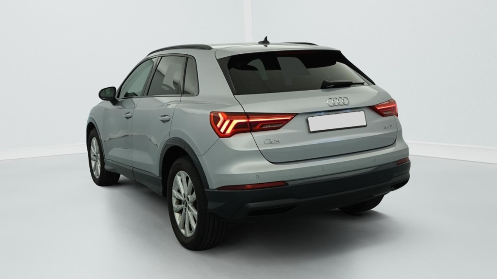 AUDI Q3 35 TDI 150 ch S tronic 7 Design - ref: 1-389100 - Photo 5