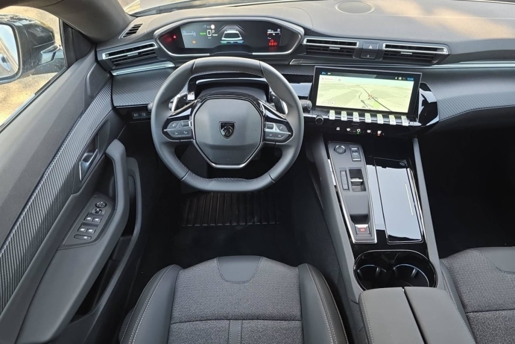 PEUGEOT 508 SW Hybrid 225 e-EAT8 Allure - ref: 1-389657 - Photo 14