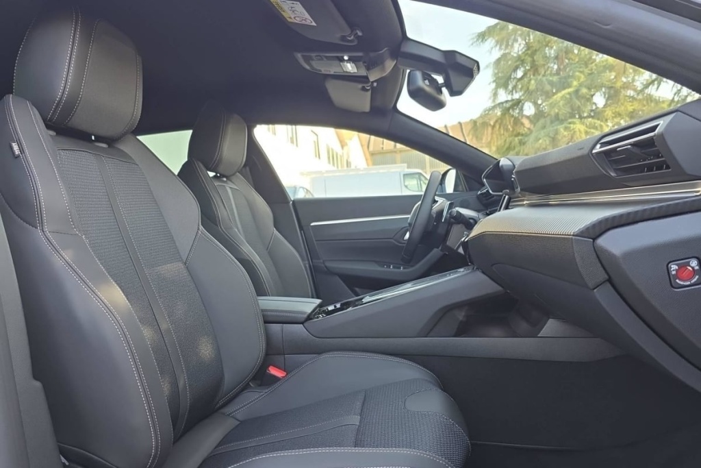 PEUGEOT 508 SW Hybrid 225 e-EAT8 Allure - ref: 1-389657 - Photo 9