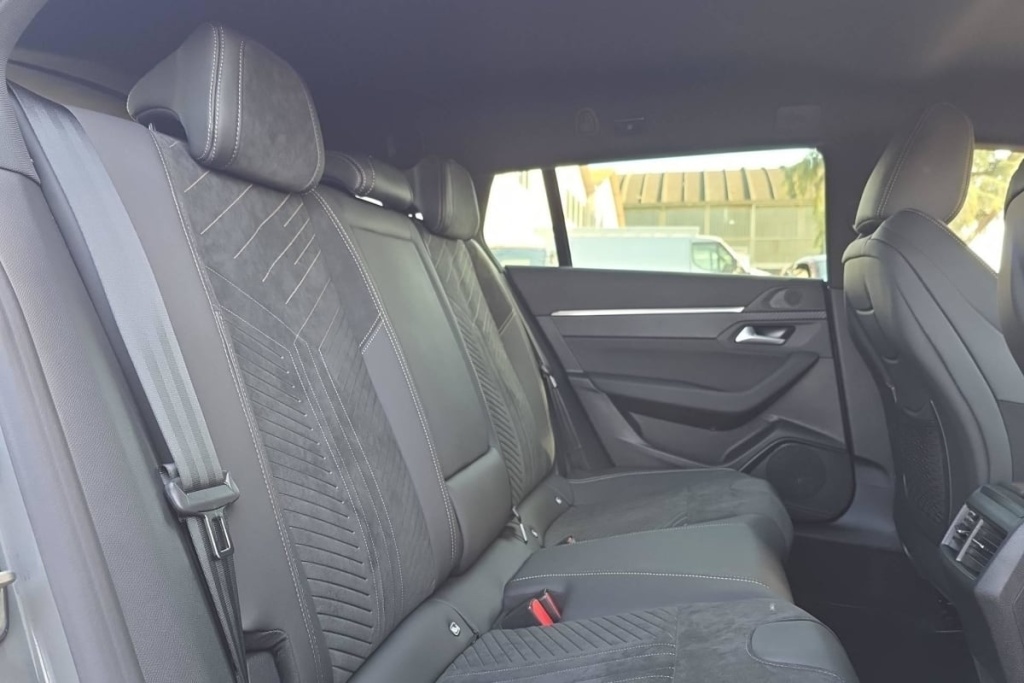 PEUGEOT 508 SW Hybrid 225 e-EAT8 Allure - ref: 1-389664 - Photo 10