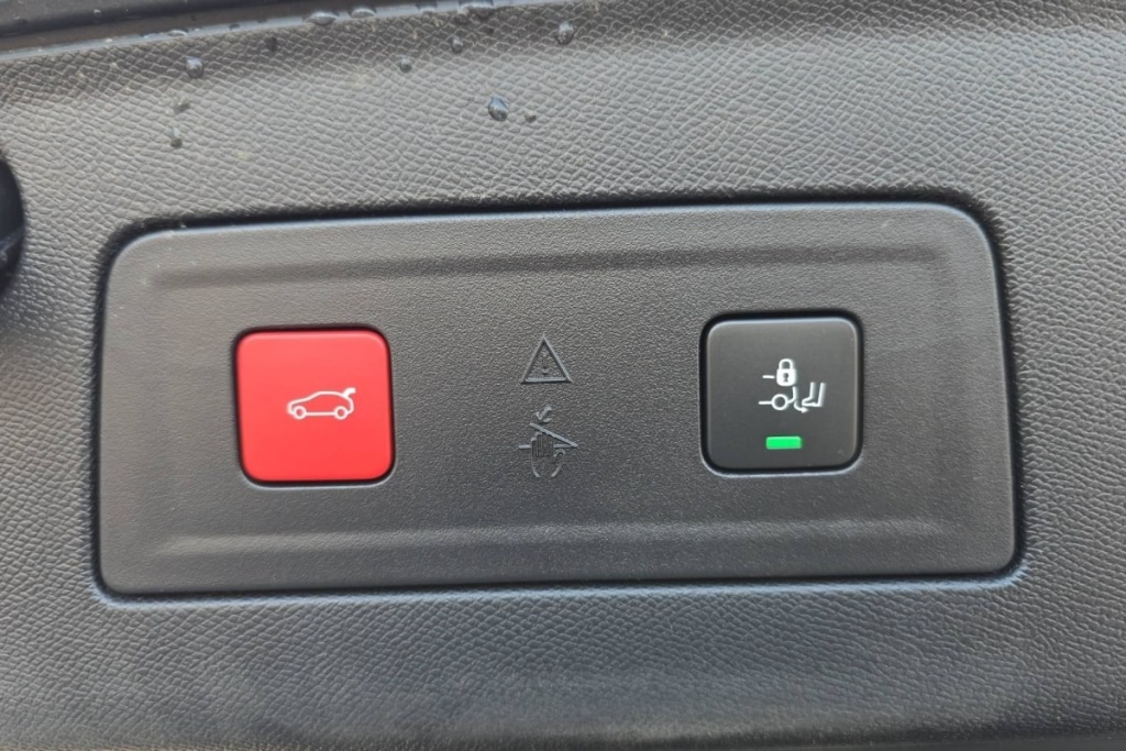 PEUGEOT 508 SW Hybrid 225 e-EAT8 Allure - ref: 1-389664 - Photo 13