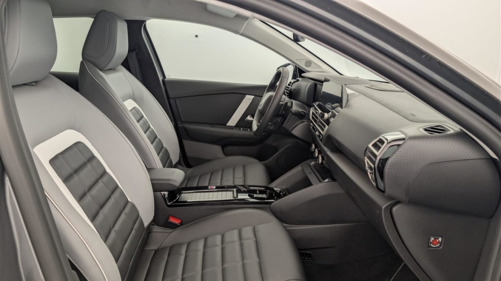 CITROEN C4 Hybride 145 ch e-DCS6 Max - ref: 1-389782 - Photo 9