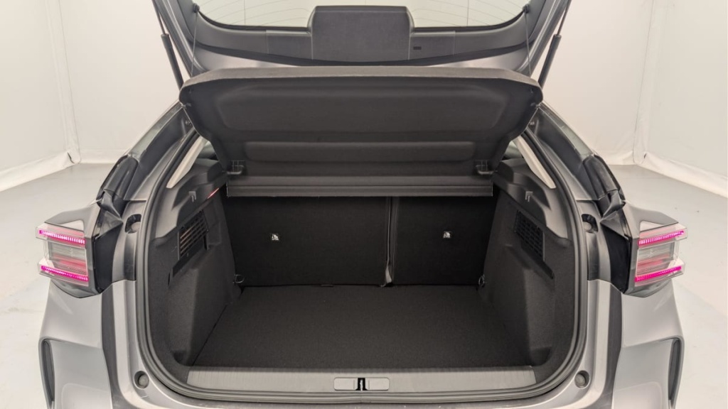 CITROEN C4 Hybride 145 ch e-DCS6 Plus - ref: 1-389793 - Photo 11