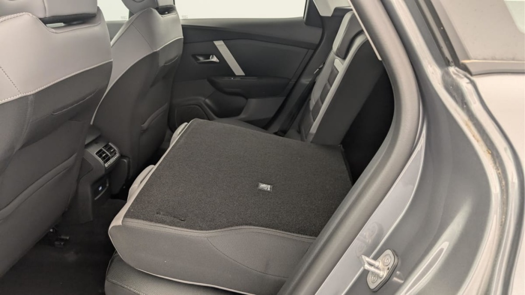 CITROEN C4 Hybride 145 ch e-DCS6 Plus - ref: 1-389793 - Photo 12