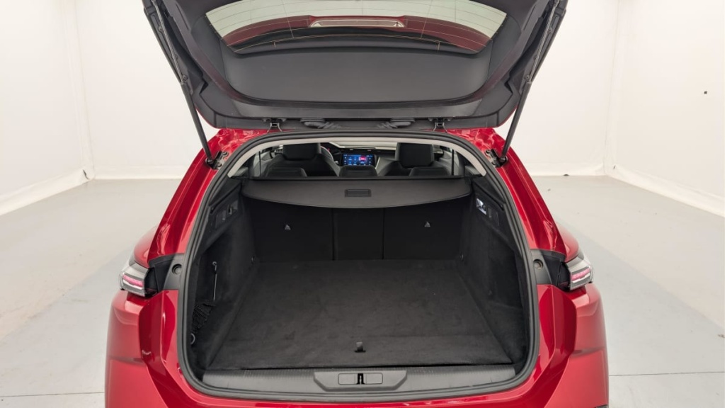PEUGEOT 308 SW Hybrid 145 e-DCS6 Allure - ref: 1-389946 - Photo 11