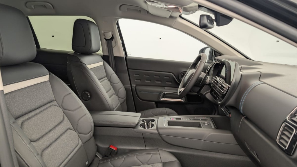 CITROEN C5 Aircross Hybride 145 e-DCS6 Max - ref: 1-390205 - Photo 9