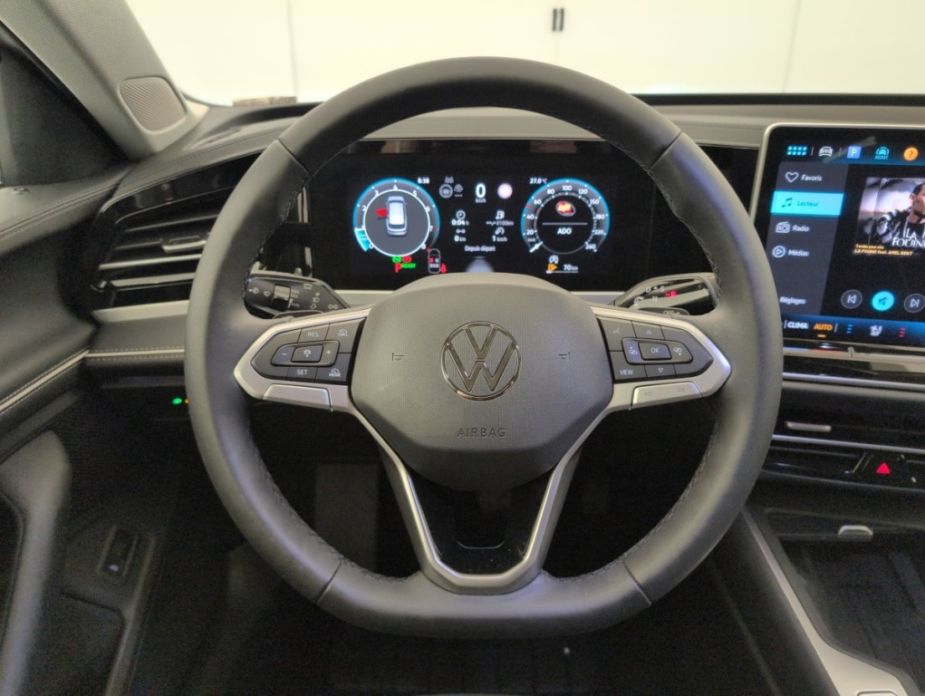 VOLKSWAGEN Passat 1.5 eTSI OPF 150 DSG7 Life Plus - ref: 1-394204 - Photo 14