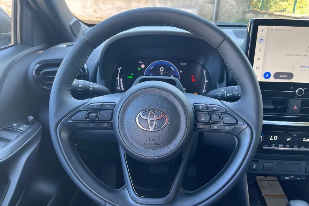 TOYOTA Yaris Cross 130h 2WD Design - ref: 1-394844 - Photo 15