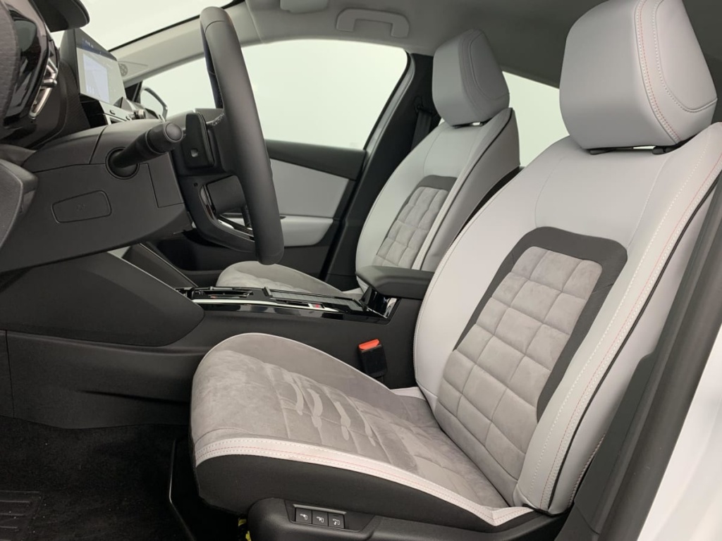 CITROEN C4 PureTech 130 EAT8 Max - ref: 1-395054 - Photo 20
