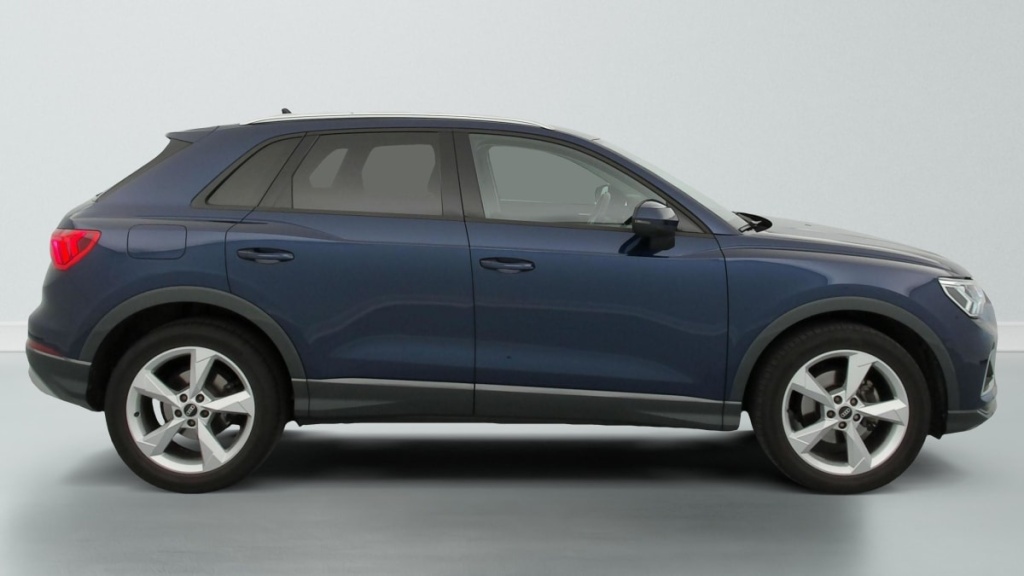 AUDI Q3 35 TDI 150 ch S tronic 7 Design - ref: 1-395210 - Photo 8