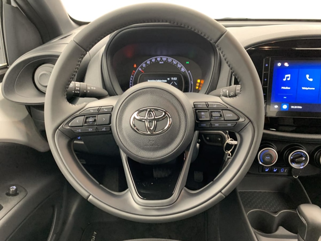 TOYOTA Aygo X 1.0 VVT-i 72 S-CVT Dynamic - ref: 1-396281 - Photo 14