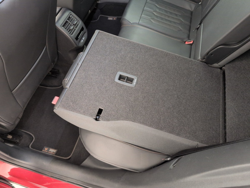 CUPRA Formentor 1.4 e-HYBRID 204 ch DSG6 V - ref: 1-398063 - Photo 12