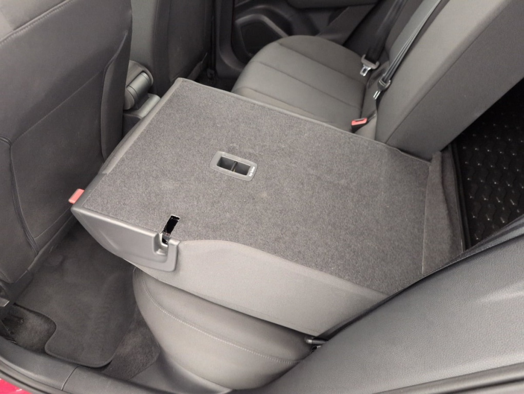 AUDI Q2 30 TDI 116 S tronic 7 Business line - ref: 1-400453 - Photo 12