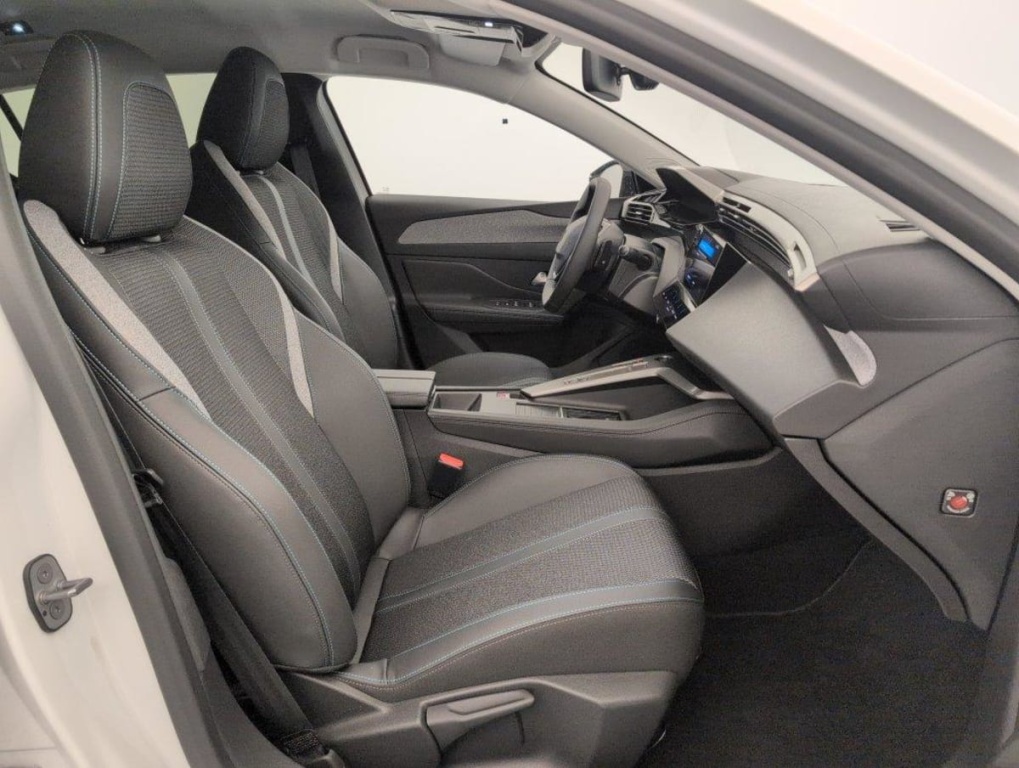 PEUGEOT 308 PHEV 180 e-EAT8 Allure - ref: 1-401648 - Photo 9