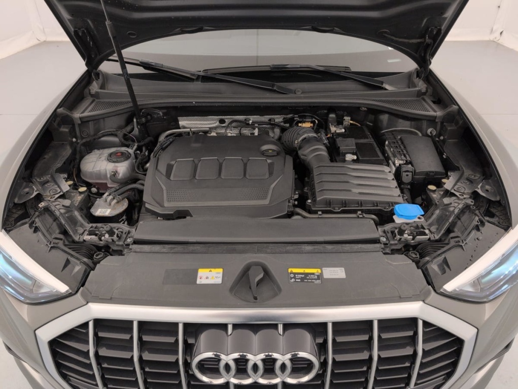AUDI Q3 35 TDI 150 ch S tronic 7 Design - ref: 1-402662 - Photo 19