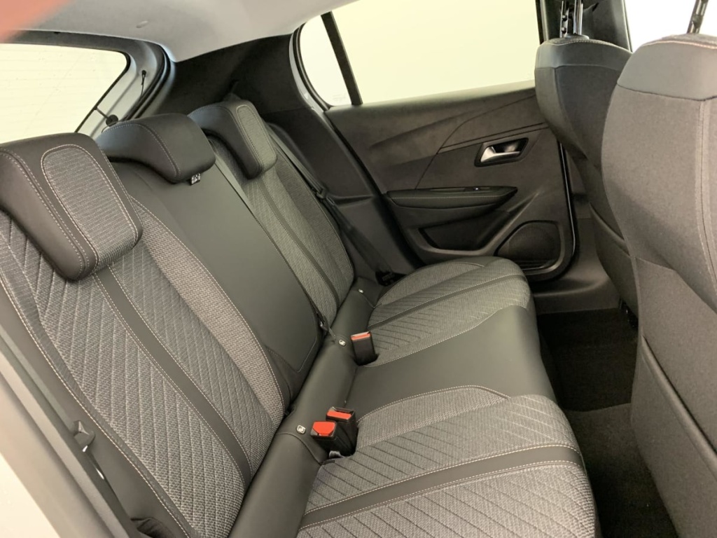 PEUGEOT 208 Hybrid 110 ch e-DCS6 Allure - ref: 1-403132 - Photo 10