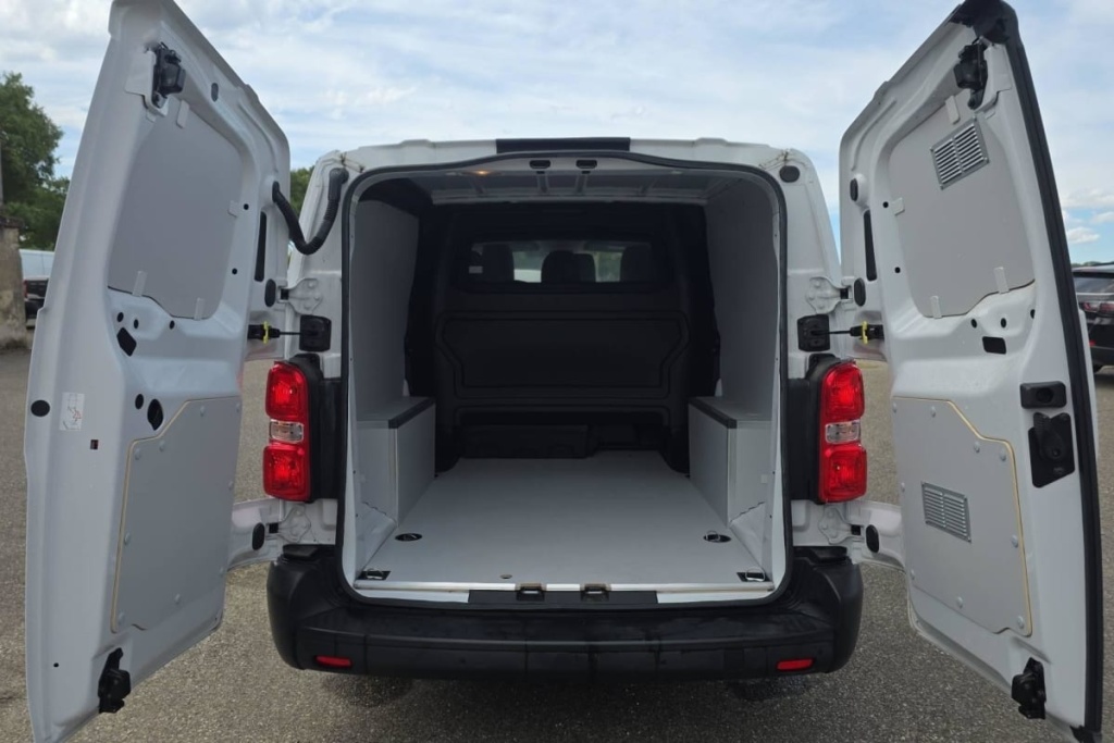 CITROEN Jumpy Cabine Approfondie JUMPY CAB APPROFONDIE XL BLUEHDI 145 S S BVM6 - ref: 1-404444 - Photo 11
