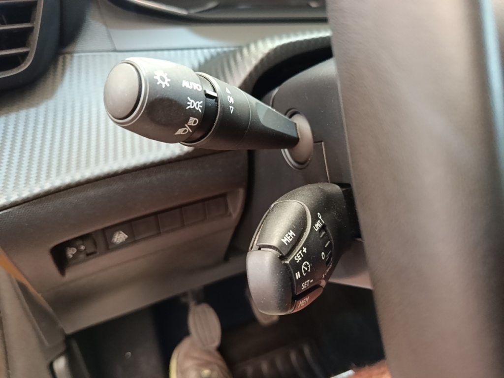 PEUGEOT 208 PureTech 75 S&S Active Pack - ref: 13-4174047 - Photo 19