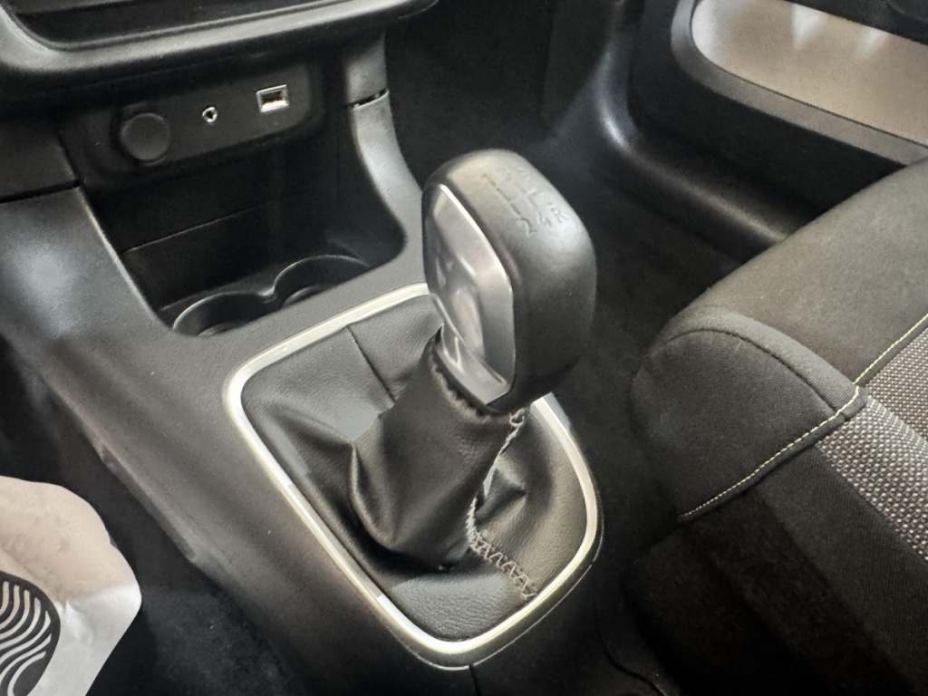 CITROEN C3 (3) PureTech 82 BVM Shine - ref: 13-4189671 - Photo 12