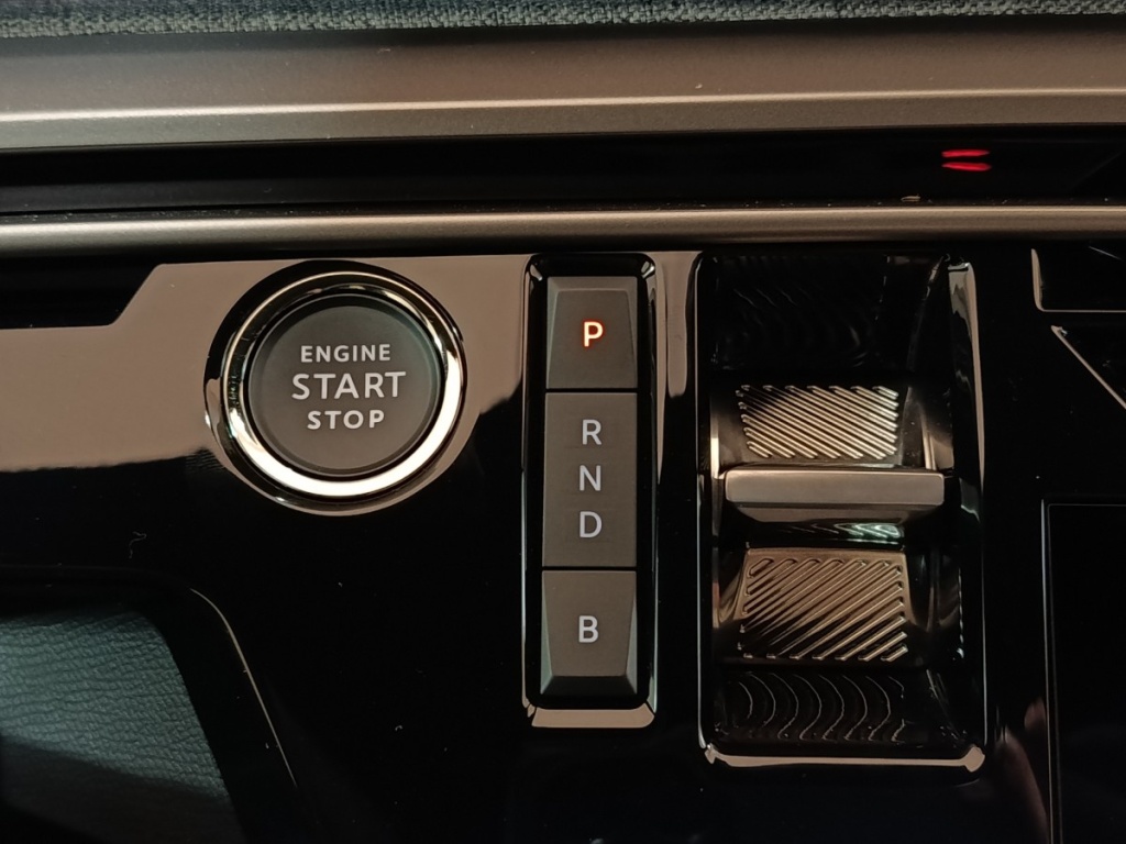 PEUGEOT 5008 1.6 PHEV 195 E-DCS7 GT - ref: 13-4215700 - Photo 20