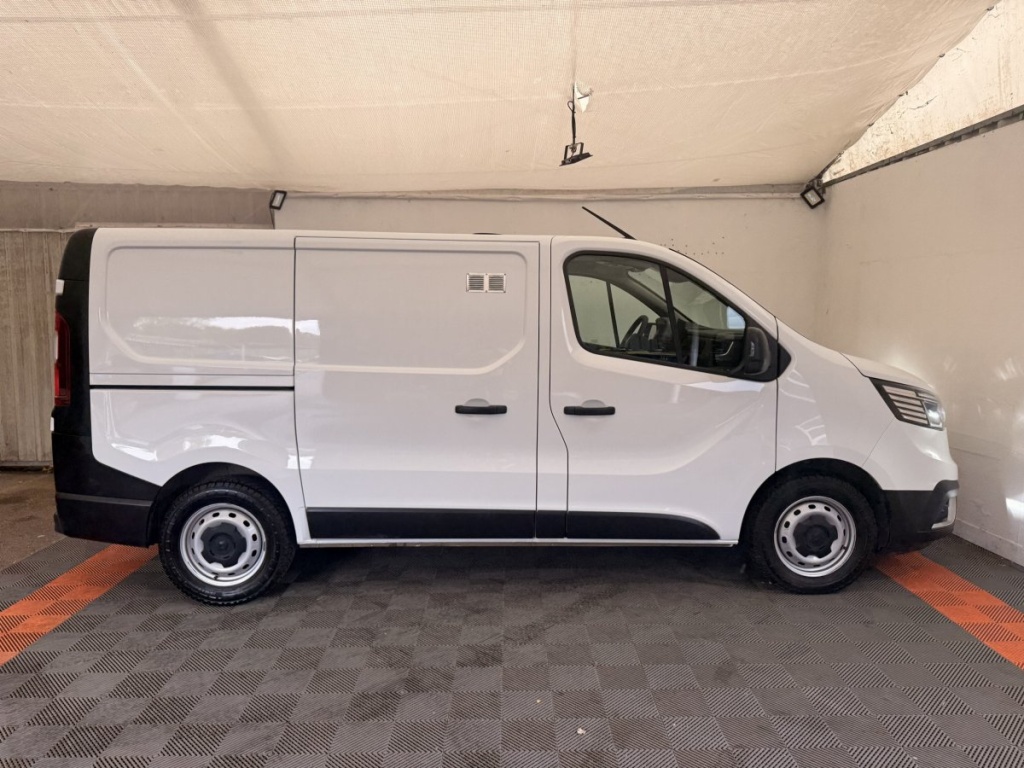 RENAULT Trafic FG GCF L1H1 3T Blue dCi 130 - ref: 13-4215784 - Photo 3