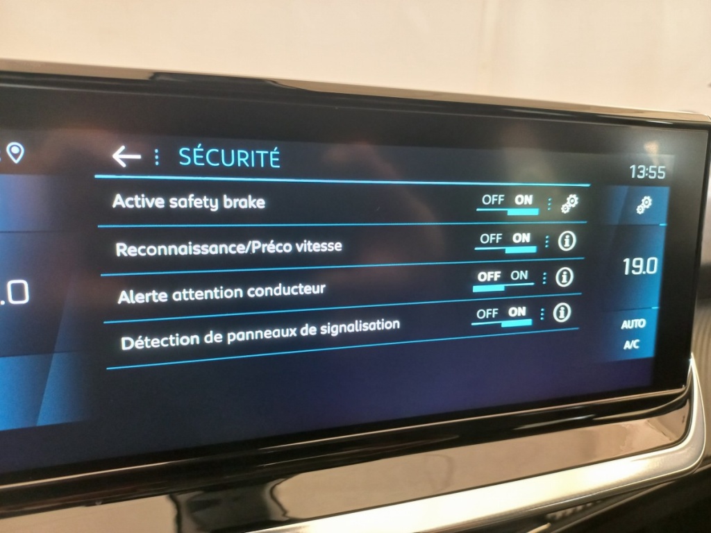 PEUGEOT 2008 (2) PureTech 130 S&S EAT8 ALLURE BUSINESS - ref: 13-4232170 - Photo 17
