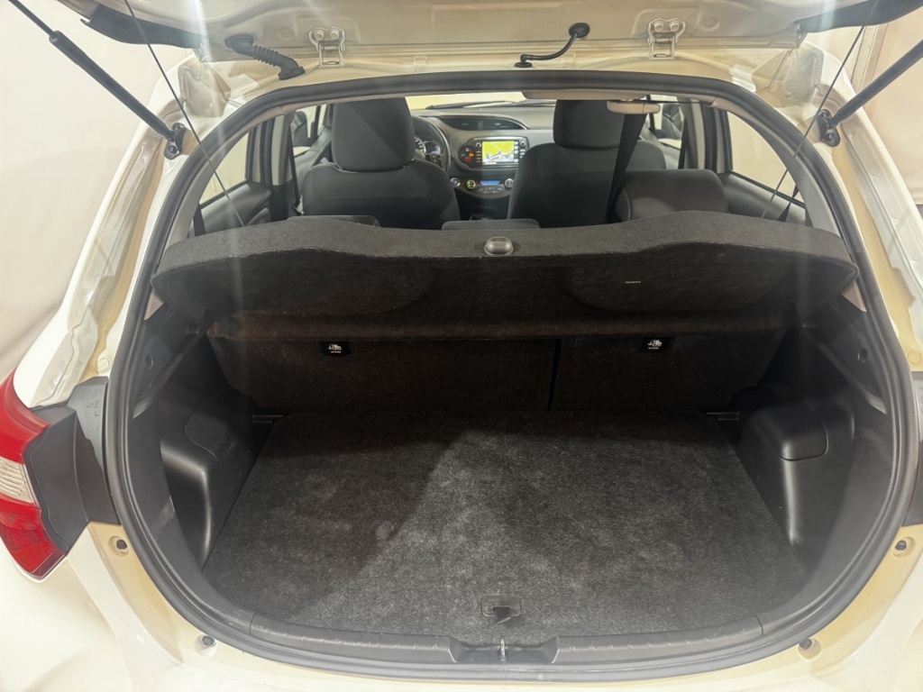 TOYOTA Yaris 1.5 Hybride 100h France Business - ref: 13-4242329 - Photo 6