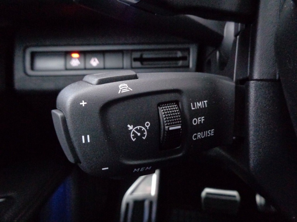 PEUGEOT 3008 1.2 PURETECH 130CH EAT8 GT - ref: 2-675342 - Photo 10