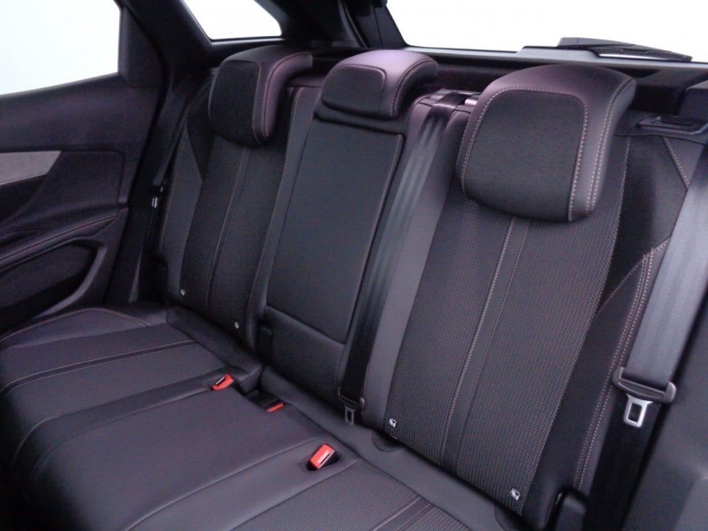 PEUGEOT 3008 1.2 PURETECH 130CH EAT8 GT - ref: 2-676630 - Photo 10