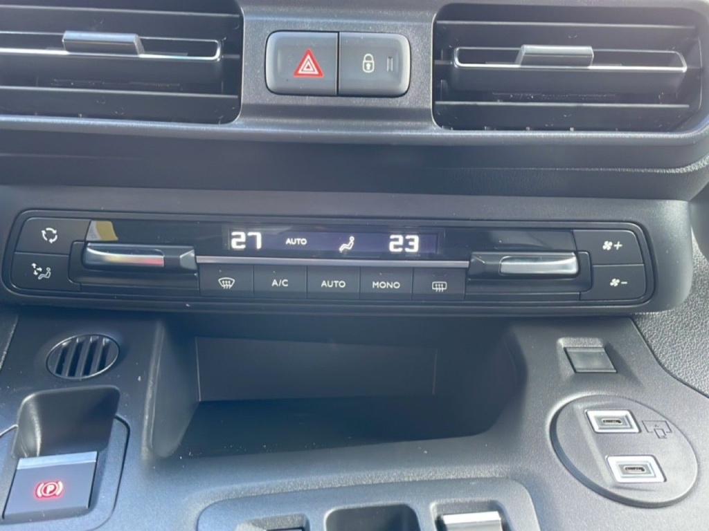 CITROEN Berlingo MULTISPACE M 1.5 BLUEHDI 130CH EAT8 MAX - ref: 2-824851 - Photo 20