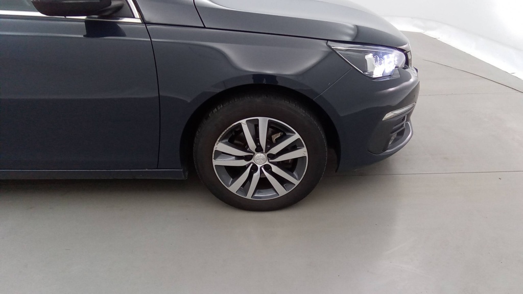PEUGEOT 308 Allure ESSENCE 130 EAT8 ALLURE - ref: 5-1336475 - Photo 11
