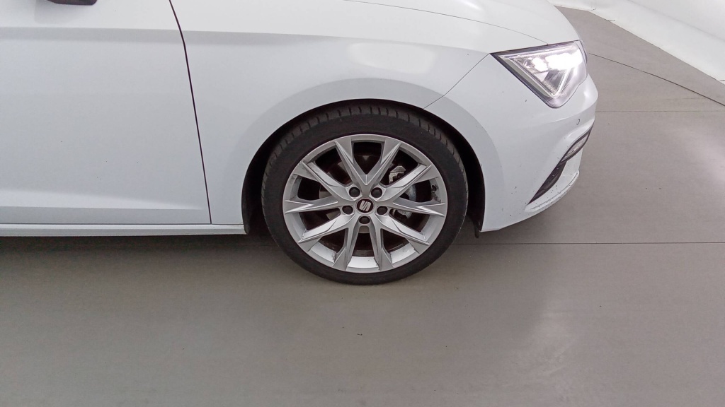 SEAT Leon FR 1.5 TSI 150 DSG7 FR +ACC - ref: 5-1371044 - Photo 11