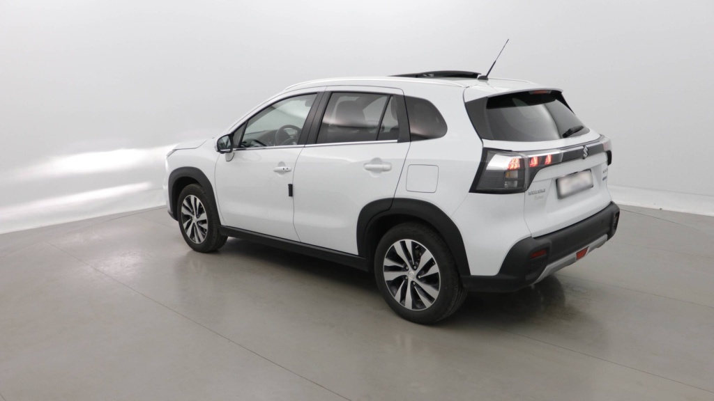 SUZUKI S-Cross Style 1.5 DUALJET HYBRID AUTO - STYLE - ref: 5-1394866 - Photo 4