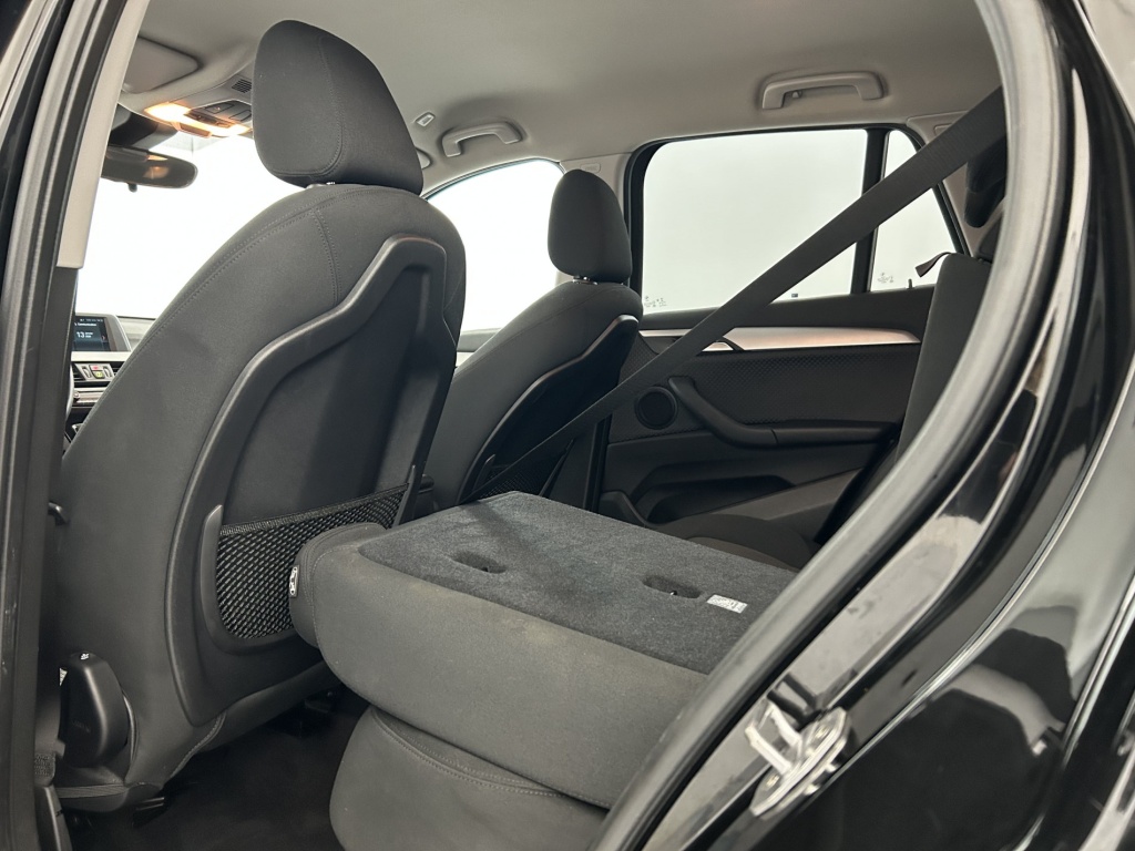 BMW X1 Lounge sDrive 18i 140 ch - ref: 6-2971x210148 - Photo 11