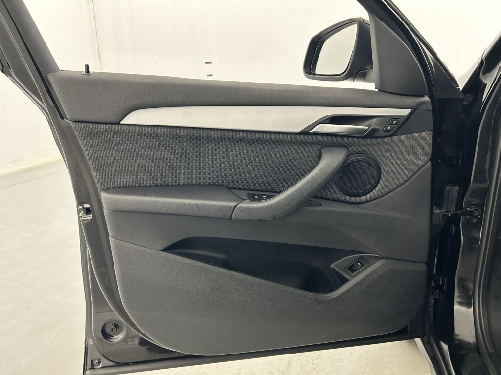 BMW X1 Lounge sDrive 18i 140 ch - ref: 6-2971x210148 - Photo 12
