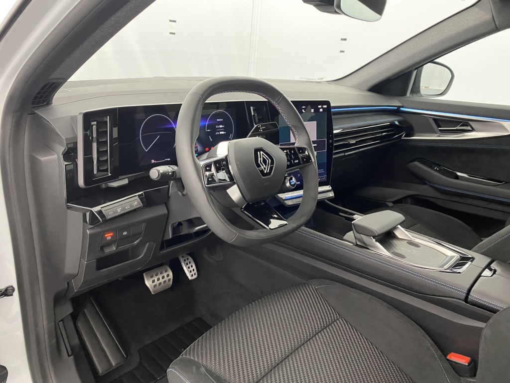 RENAULT Austral Iconic esprit Alpine E-Tech hybrid 200 - ref: 6-2971x215706 - Photo 14
