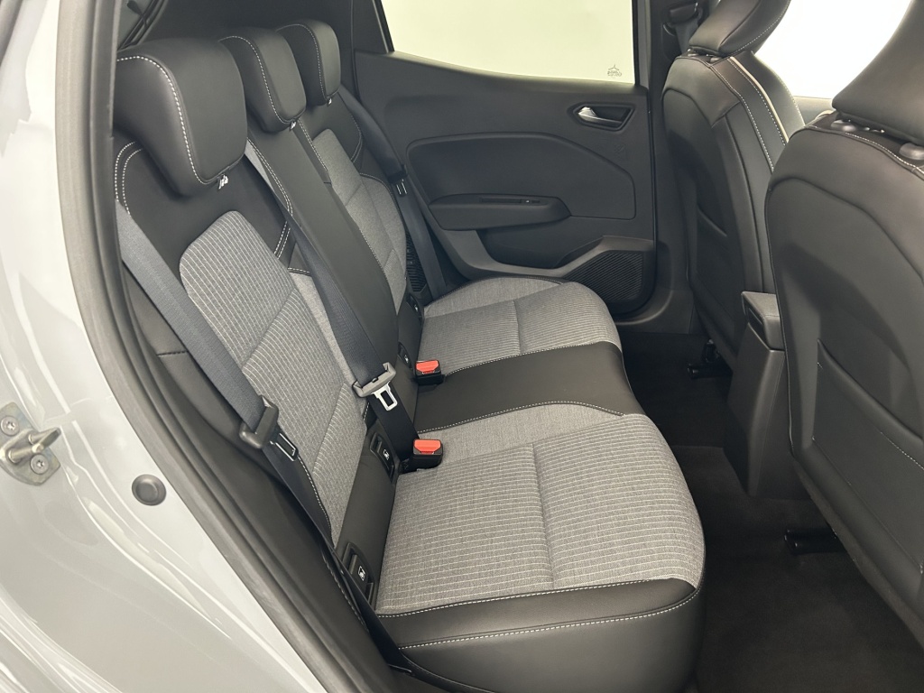 RENAULT Clio Techno E-Tech full hybrid 145 - ref: 6-2971x252429 - Photo 16