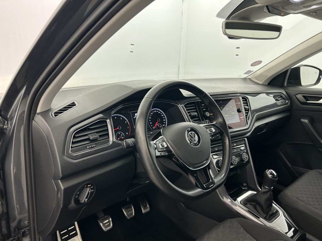 VOLKSWAGEN T-Roc Lounge 1.0 TSI 115 Start/Stop BVM6 - ref: 6-2971x252553 - Photo 14