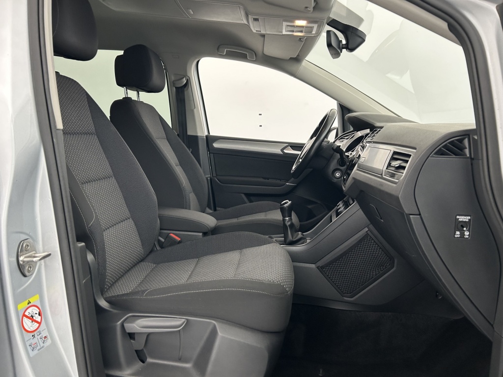 VOLKSWAGEN Touran Confortline Business 1.6 TDI 115 BMT 7pl - ref: 6-2971x254056 - Photo 14