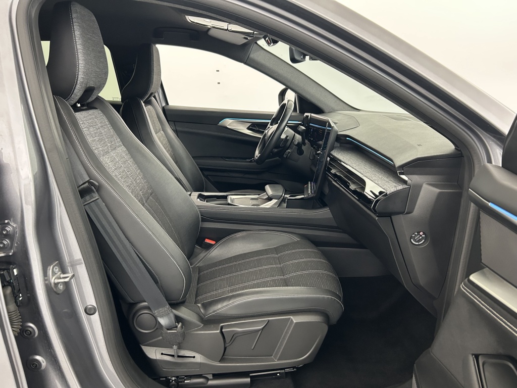 RENAULT Austral Techno E-Tech hybrid 200 - ref: 6-2971x257681 - Photo 14