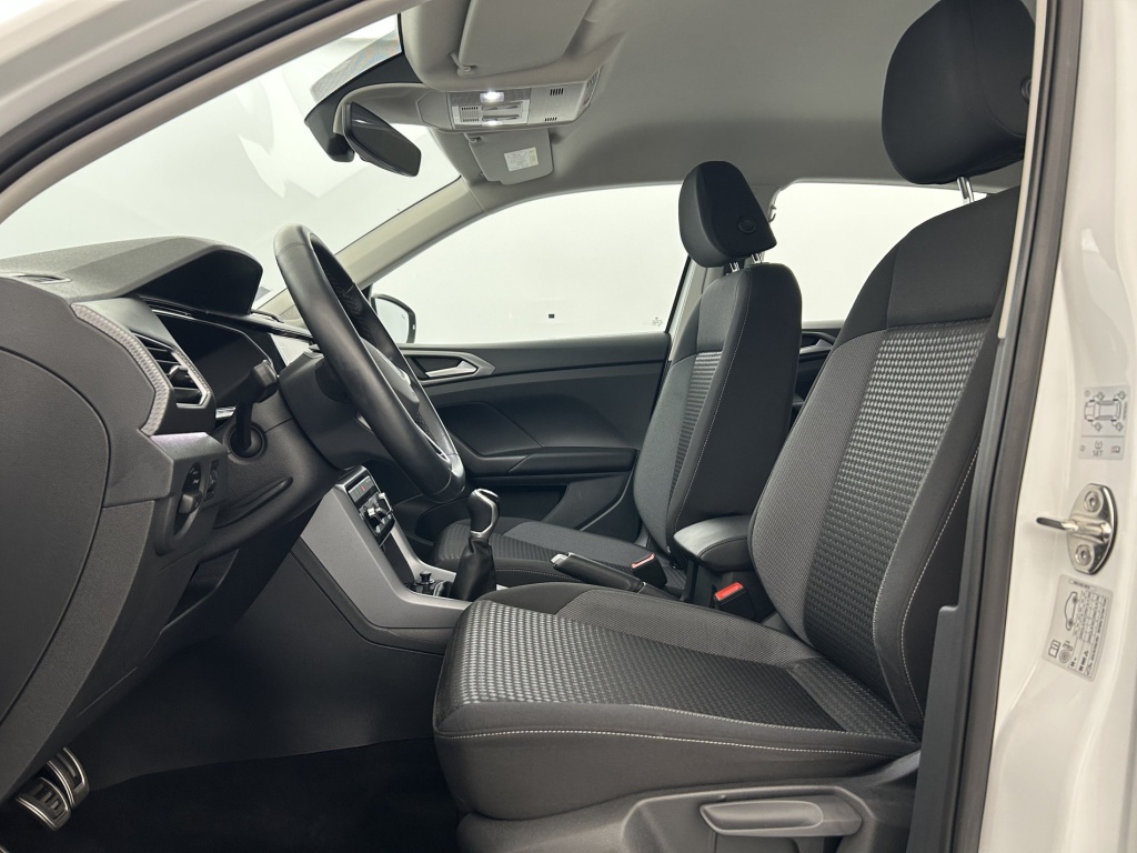 VOLKSWAGEN T-Cross Active 1.0 TSI 110 Start/Stop BVM6 - ref: 6-2971x259232 - Photo 9