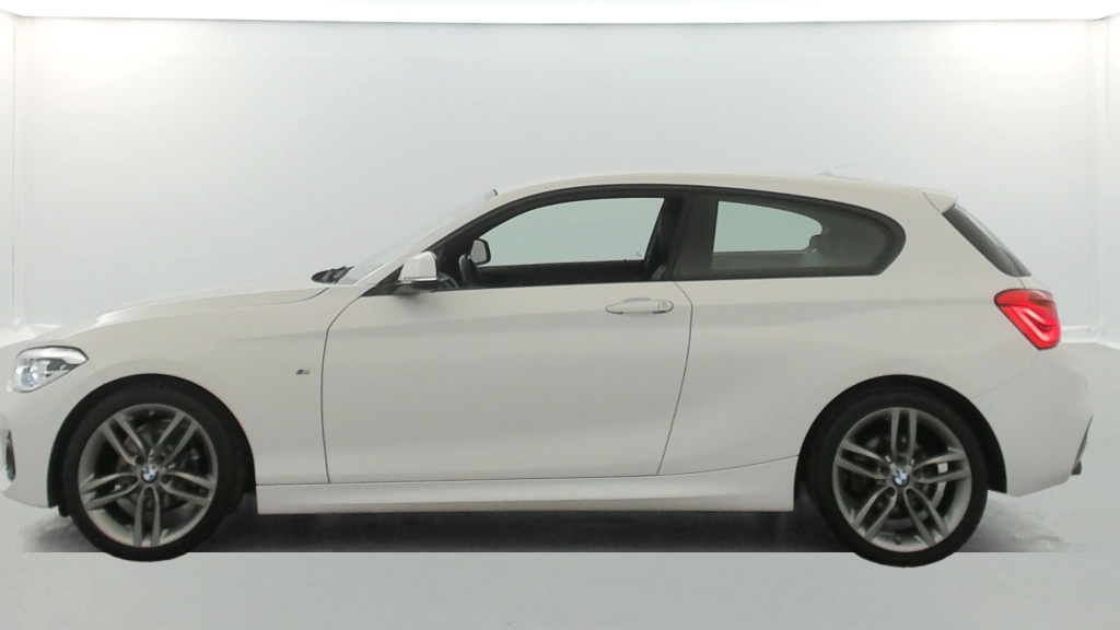 BMW Serie 1 M Sport Ultimate 116d 116 ch BVA8 - ref: 6-2971x262422 - Photo 2