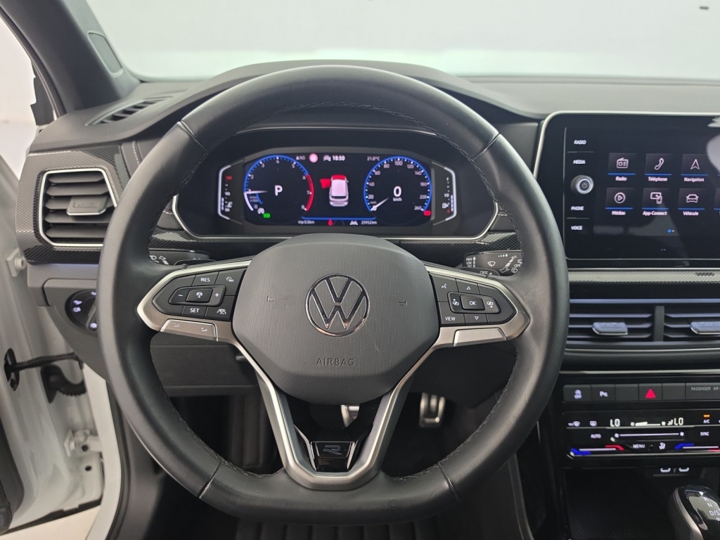 VOLKSWAGEN T-Cross R-Line 1.0 TSI 115 Start/Stop DSG7 - ref: 6-2971x263178 - Photo 15