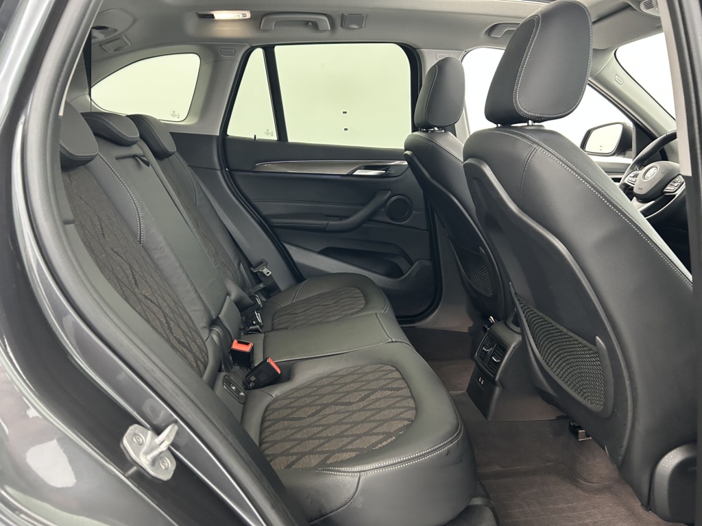 BMW X1 xLine sDrive 18i 136 ch DKG7 - ref: 6-2971x263456 - Photo 16