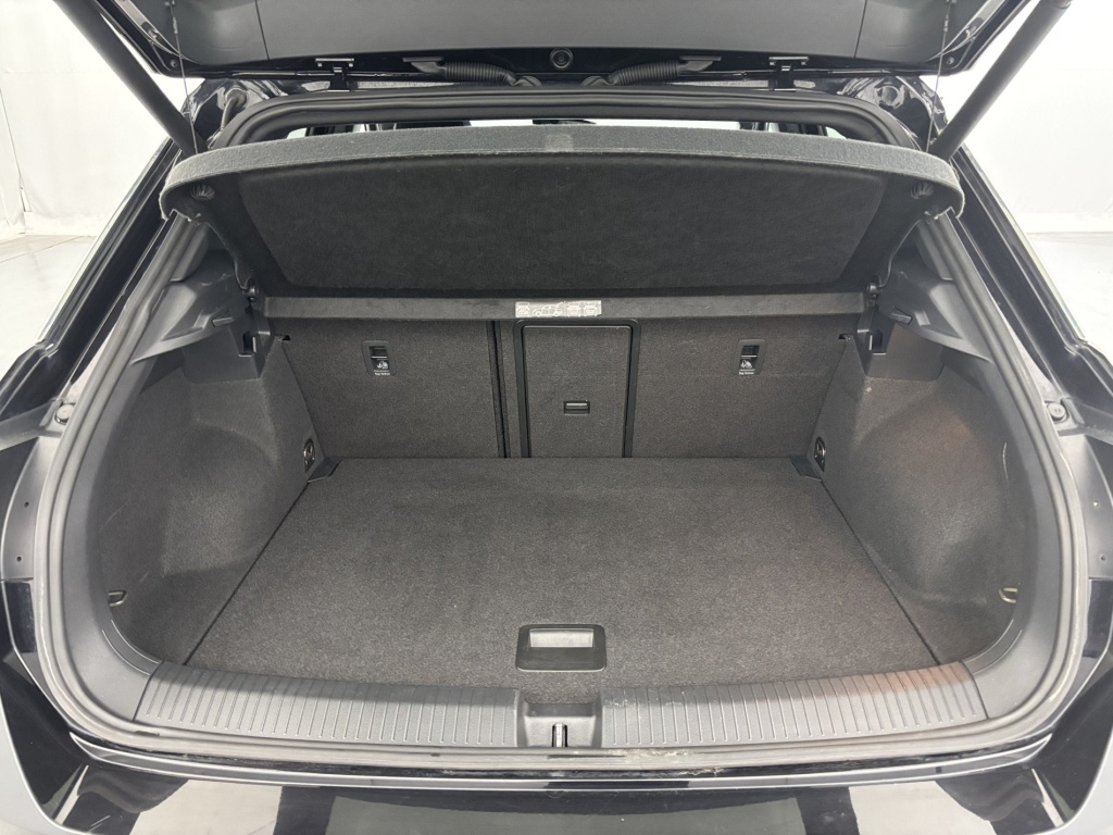 VOLKSWAGEN T-Roc R-Line 2.0 TDI 150 Start/Stop DSG7 - ref: 6-2971x263878 - Photo 18