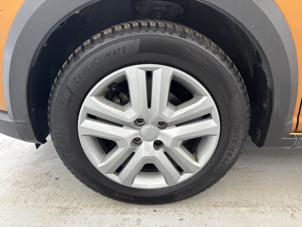 DACIA Sandero Stepway Expression TCe 90 - ref: 6-2971x264403 - Photo 19