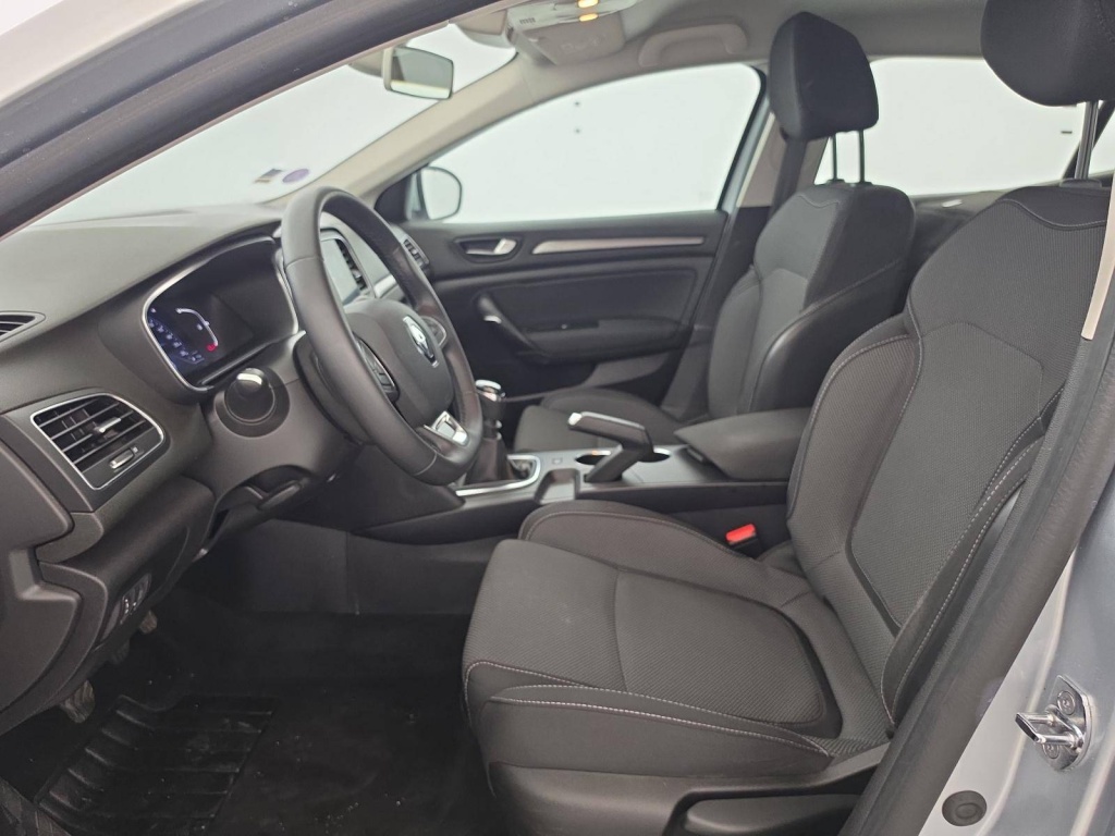 RENAULT Megane Evolution TCe 140 - ref: 6-2971x264839 - Photo 9
