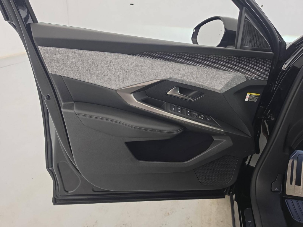 PEUGEOT 5008 GT Hybrid 145 ch e-DCS6 - ref: 6-2971x265374 - Photo 11