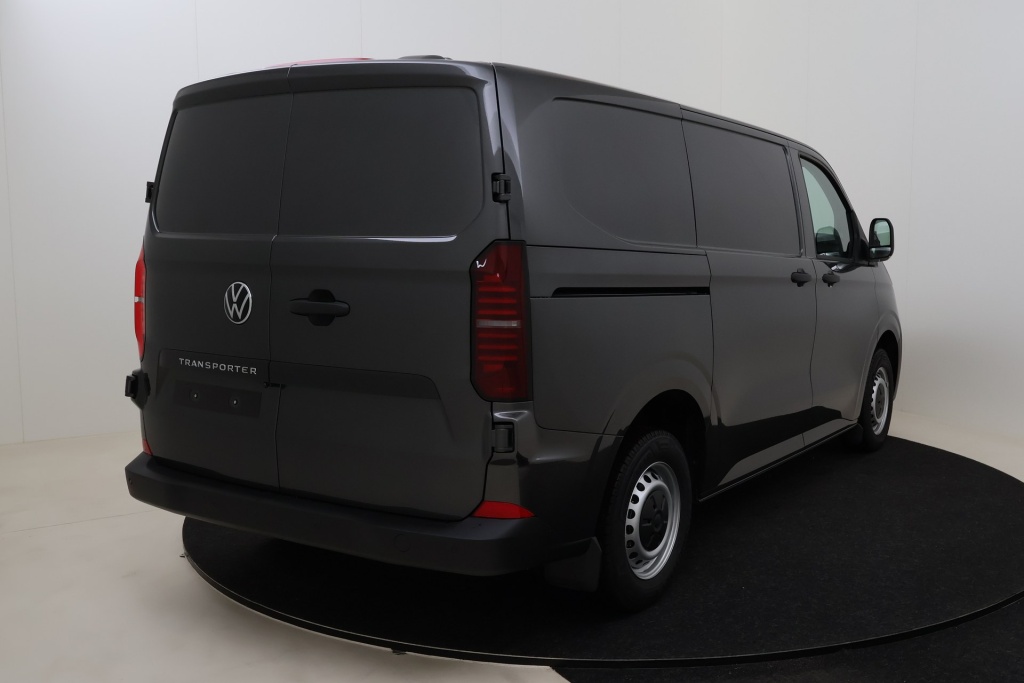 VOLKSWAGEN Transporter T7 Fourgon 3100 mm 2,0 TDI 150 hp Aut. - ref: 7-37811 - Photo 6